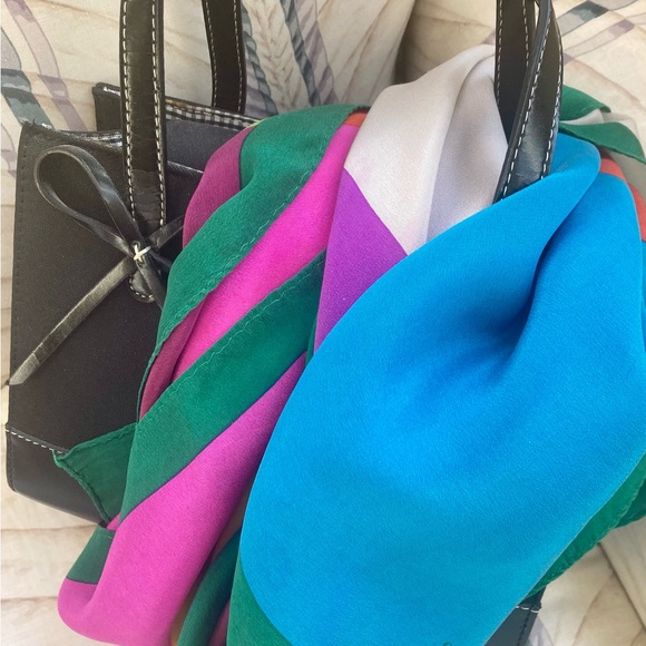 SIMON CHANG vintage silk scarf. Abstract and colourful - Picture 7 of 7